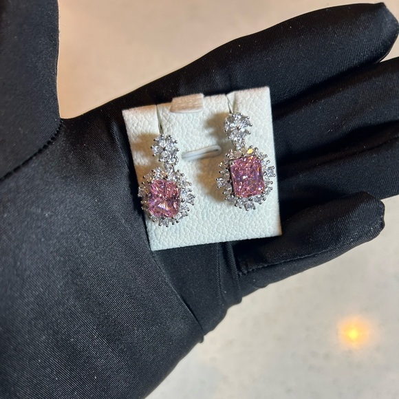 Sparkling Jewelry Set with box and Paper Bag - Picture 10 of 15